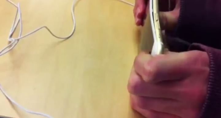 iPhone 6 Plus Bent in Apple Store by Teenagers iPhone 6 Plus Bent in Apple Store by Teenagers
