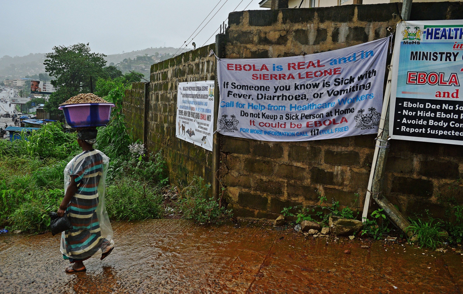 Ebola Outbreak Sierra Leone Bureaucracy And Incompetence Has US Aid   Ebola Sierra Leone 