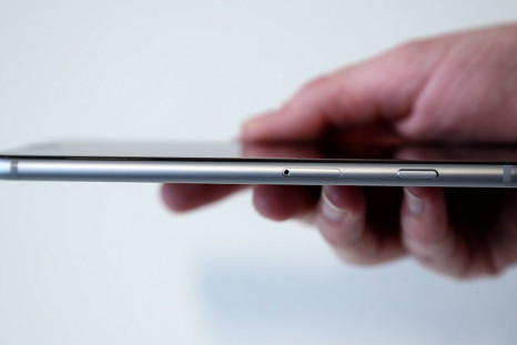 iPhone 6 Plus Bends And Sets Man On Fire