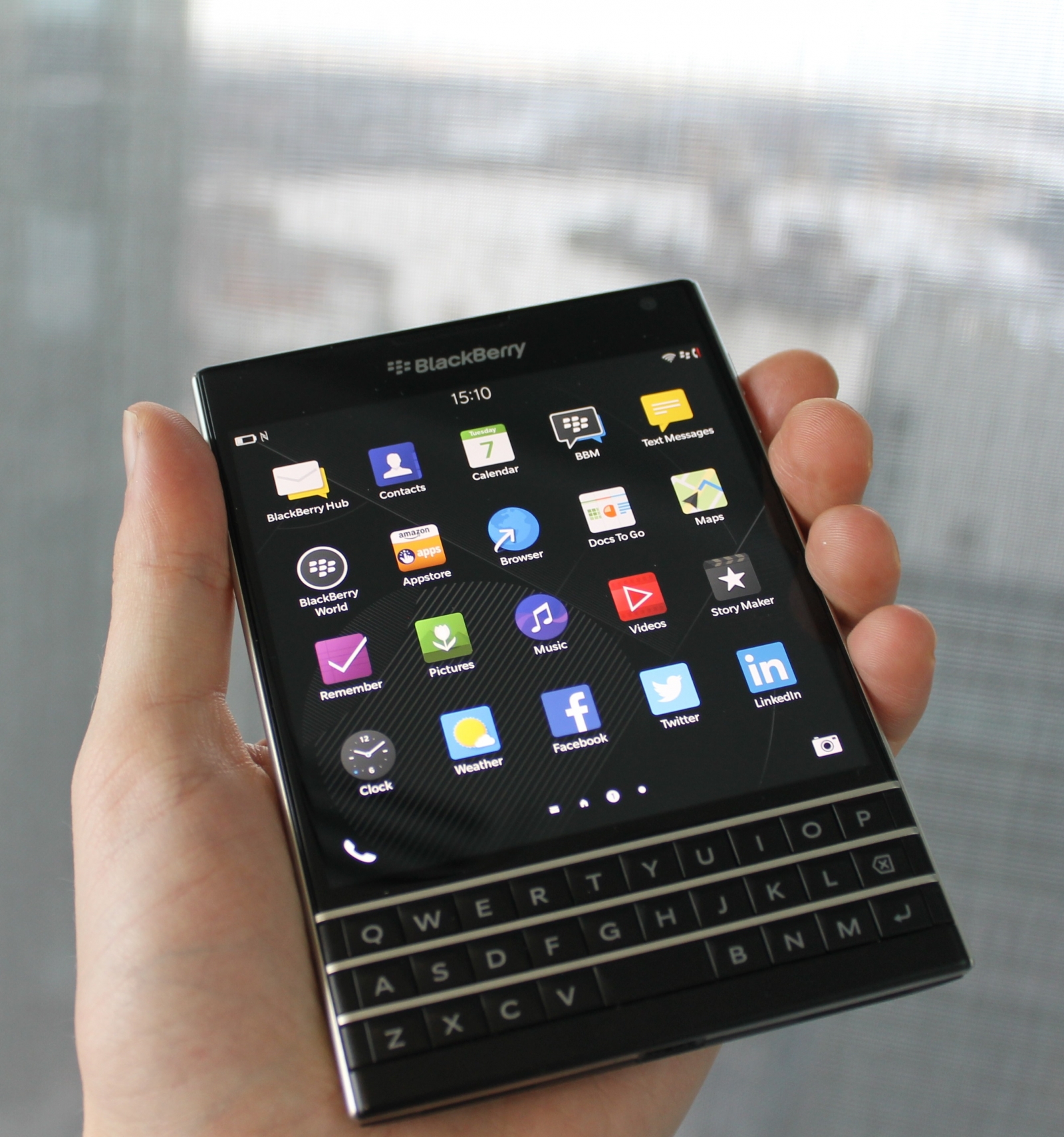 BlackBerry Passport Review: Brave Design Is BlackBerry's Hail Mary ...