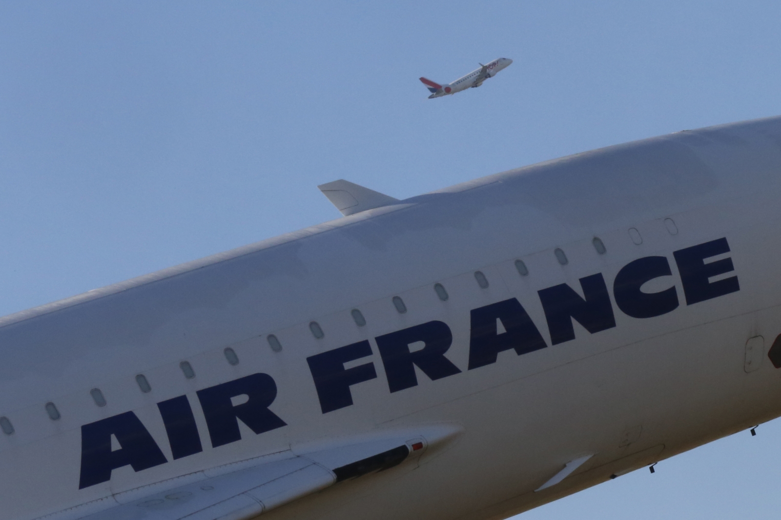 Air France TwoWeek Pilot Strike Will Cost Company £393m