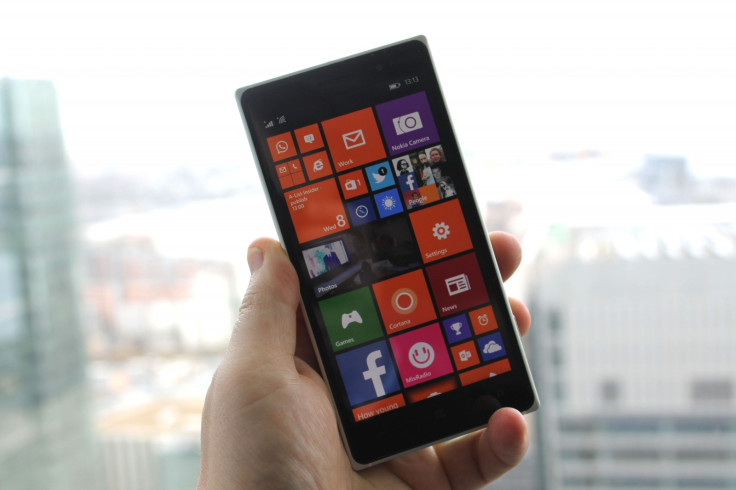 Microsoft Lumia 830 draped in Gold set to make debut on 8 January