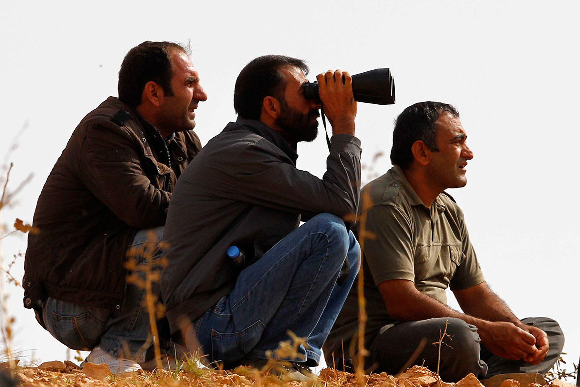 kobani spectators