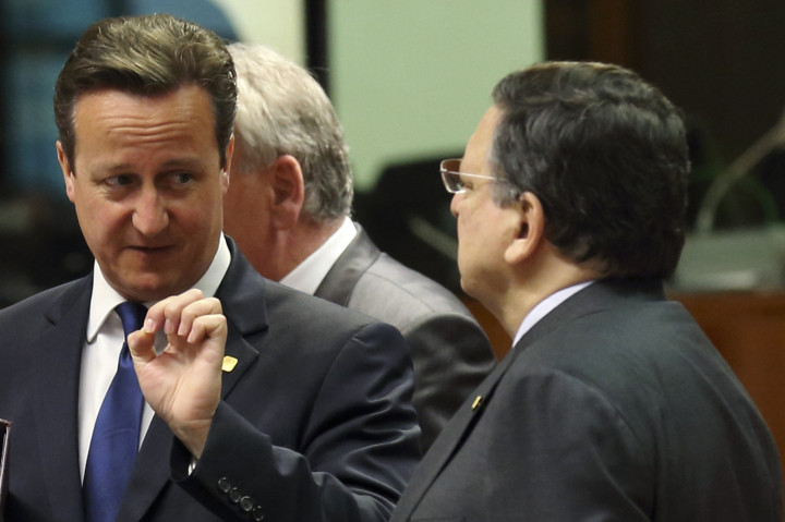 Britain's Prime Minister David Cameron (L) talks to European Commission President Jose Manuel Barroso during a European Union leaders summit in Brussels Britain's Prime Minister David Cameron (L) talks to European Commission President Jose Manuel Barroso during a European Union leaders summit in Brussels