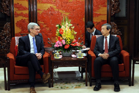Apple CEO Tim Cook Meet's China Vice-President Ma Wai to discuss iCloud Hacking