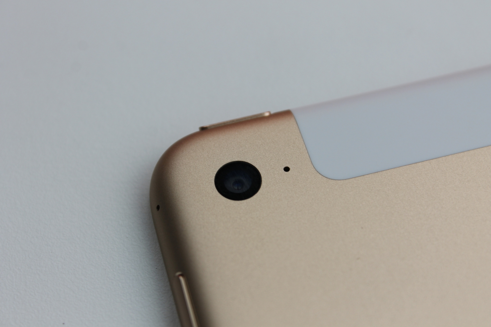 iPad Air 2 Review Apple's Best Tablet Yet May Not be Good Enough