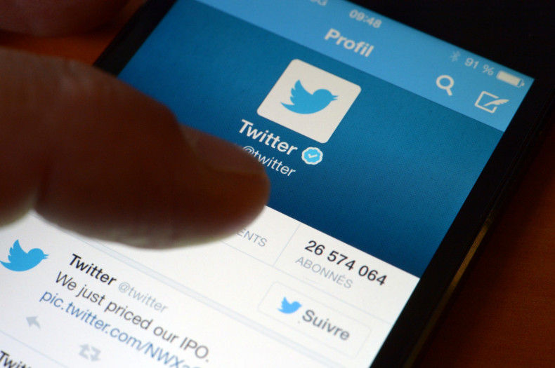 Twitter signs search results deal with Google