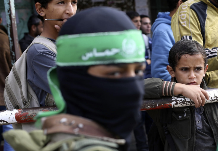 Palestinians take part in a protest against what they say are recent visits by Jewish activists to al-Aqsa mosque, in Rafah in the southern Gaza Strip November 3, 2014