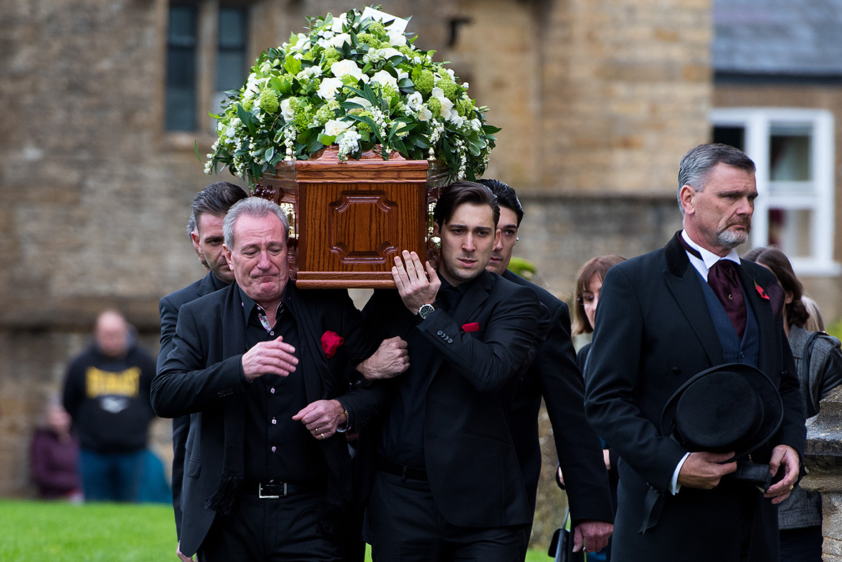 Lynda Bellingham funeral