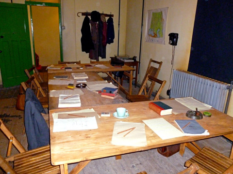 A room in Hut 3 where translation of decoded army and air force Enigma messages and intelligence gathering occured