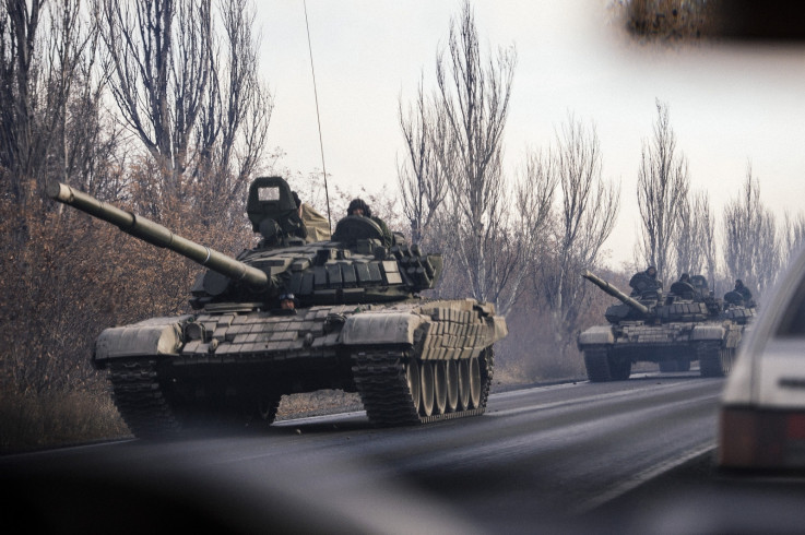 Russian Tanks Troops Ukraine