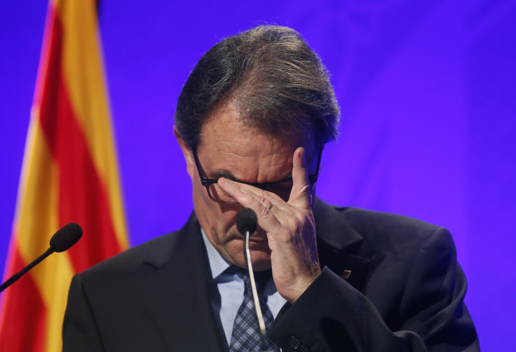 Catalan President Artur Mas gestures during a news conference at Palau de la Generalitat in Barcelona, November 11, 2014