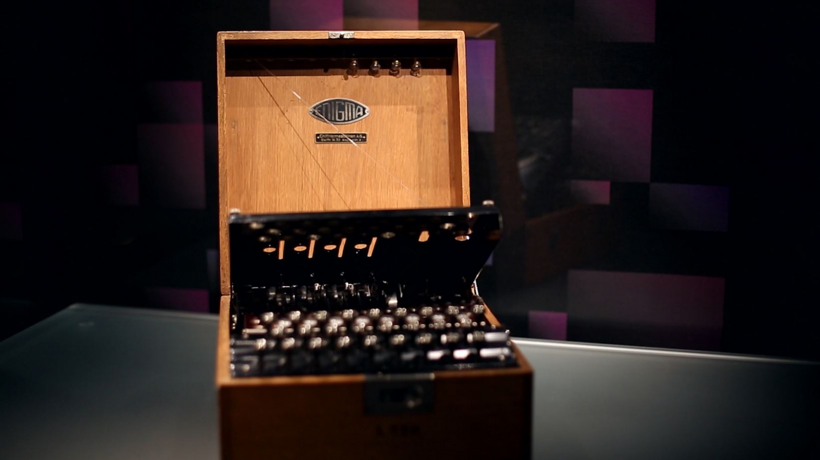 WWII Enigma Codebreakers Dried Their Undies And Bras On Alan Turing's ...