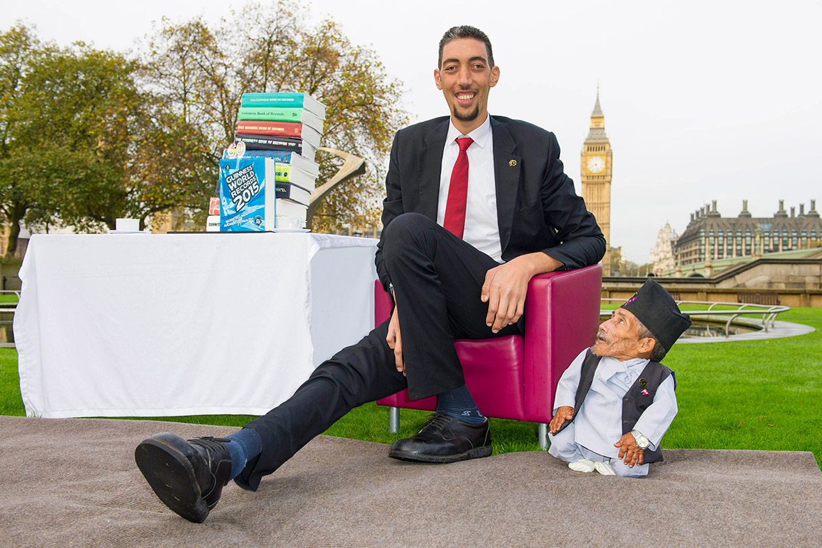 Sultan Ksen, the worlds tallest living man, is 246.5 cm 8 ft 1 in tall. Chandra Dangi the worlds shortest man ever measured, at 54.6cm 21.5 in