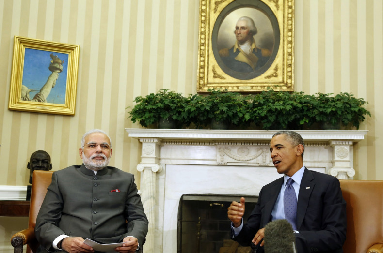 2014U.S. President Barack Obama talks next to India's Prime Minister Narendra Modi in the Oval Office of the White House in Washington, September 30, 2014