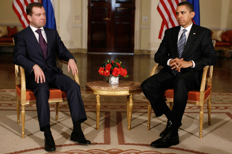 obama medvedev awkward photo politics