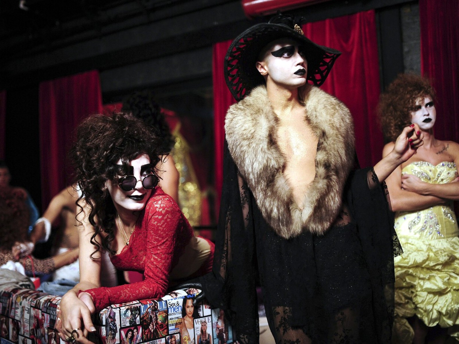 Rus pornografik filmlar royxati Erotik: shimlar orqali korinadigan panties