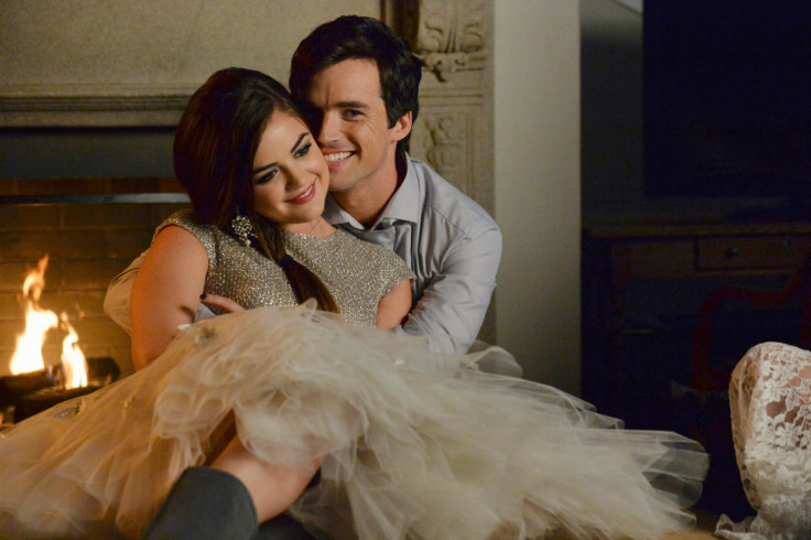 Pretty Little Liars Season 5 Christmas Special: Mona is Back as Ghost and Aria and Ezra In Love Again?