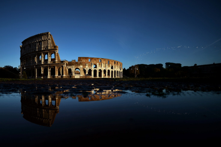 The Colosseum is the largest amphitheater in the world and is considered to be Rome´s most popular tourist attraction