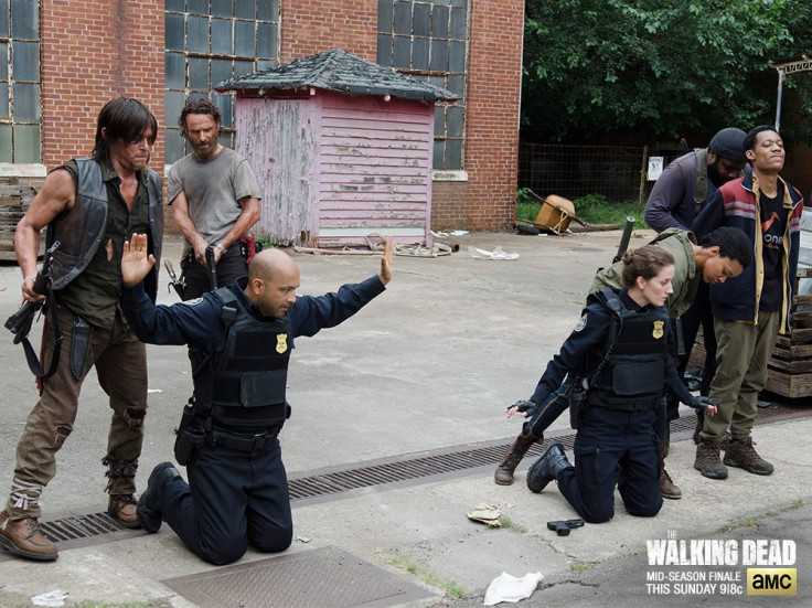 The Walking Dead Heart Breaking Mid Season Finale: Will Carol's Death Makes Daryl Cry Inconsolably During Filming?