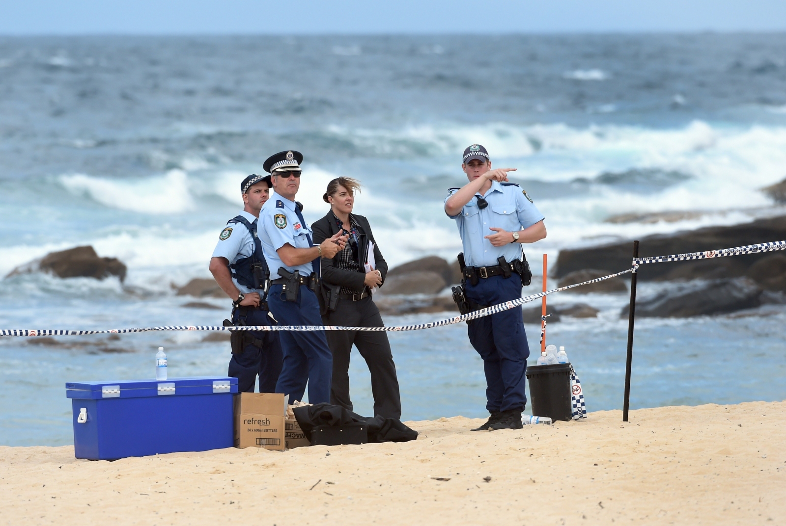 Boys Playing On Sydney Beach Find Dead Baby While Digging In Sand ...