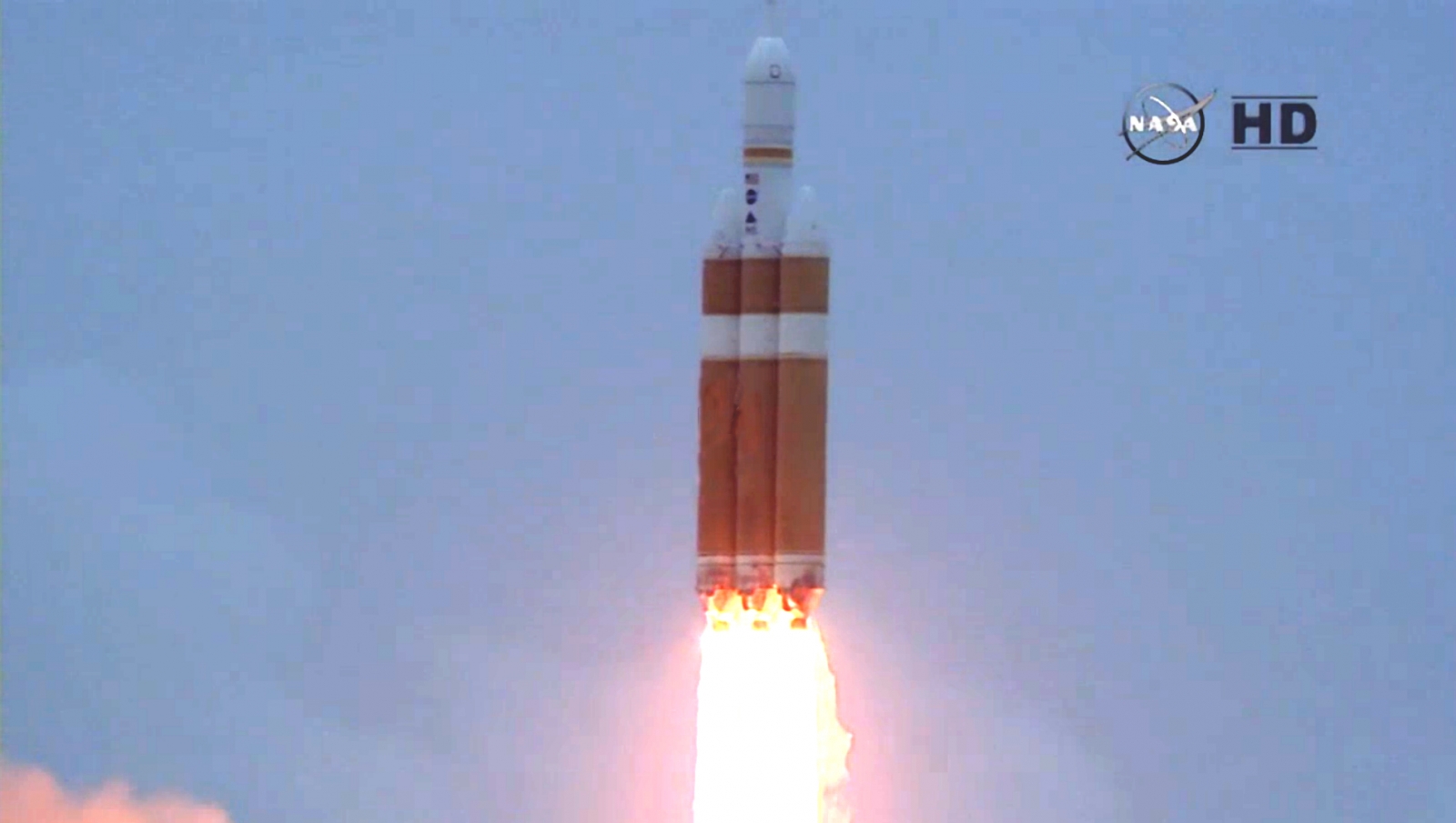 Nasa test flight: 'Dawn of Orion' launch into space successful on second attempt