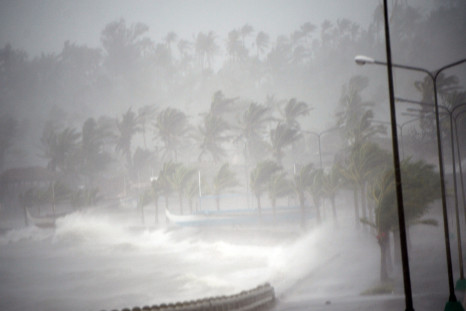 Typhoon Hagupit batters Philippines