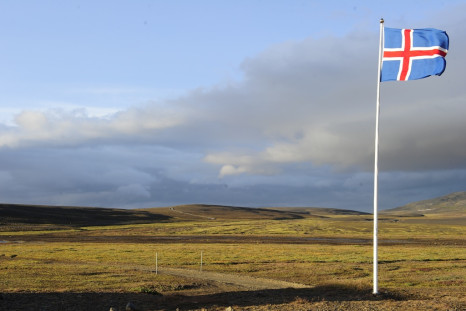 Iceland could begin removing capital controls early next year