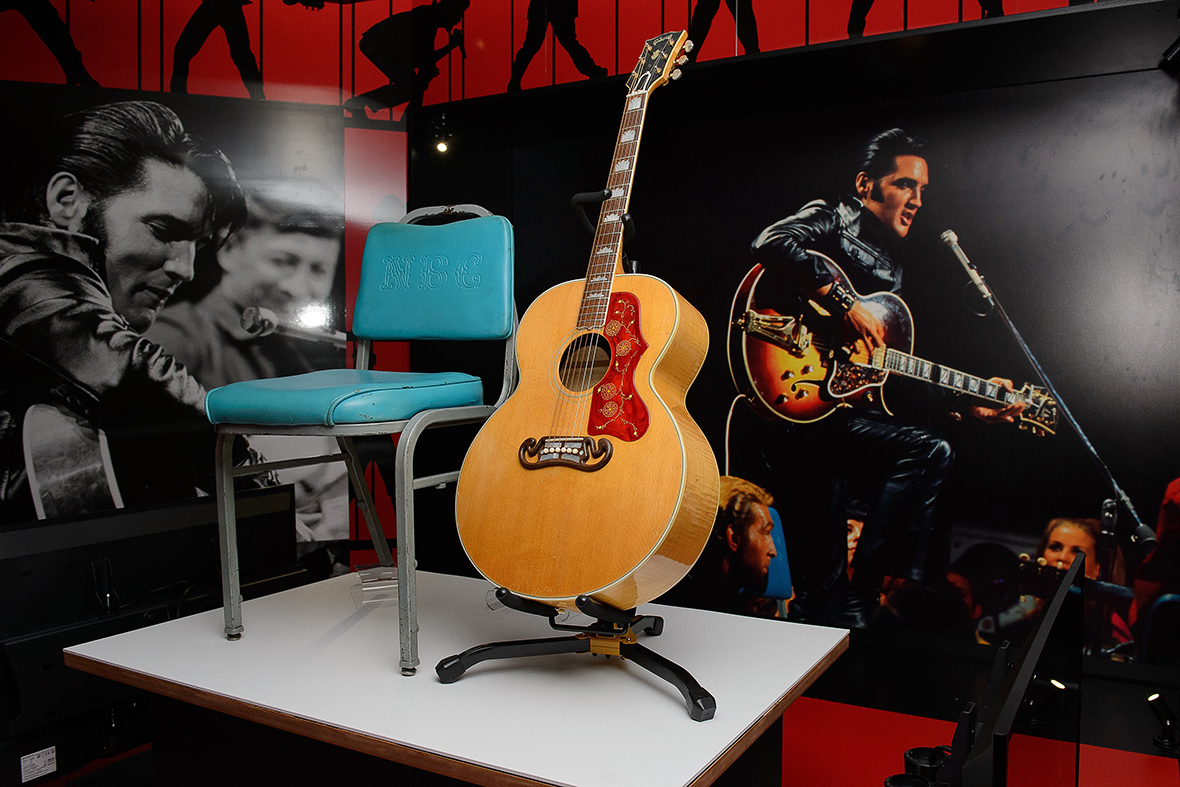 Elvis at the O2 Arena in London The Exhibition Of His Life, Direct