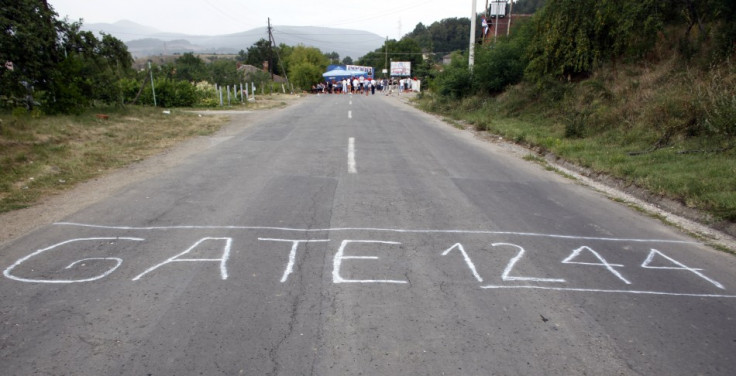 Kosovo Serbs Barricades Roads in Against Their Peaceful Protests (Pictures)