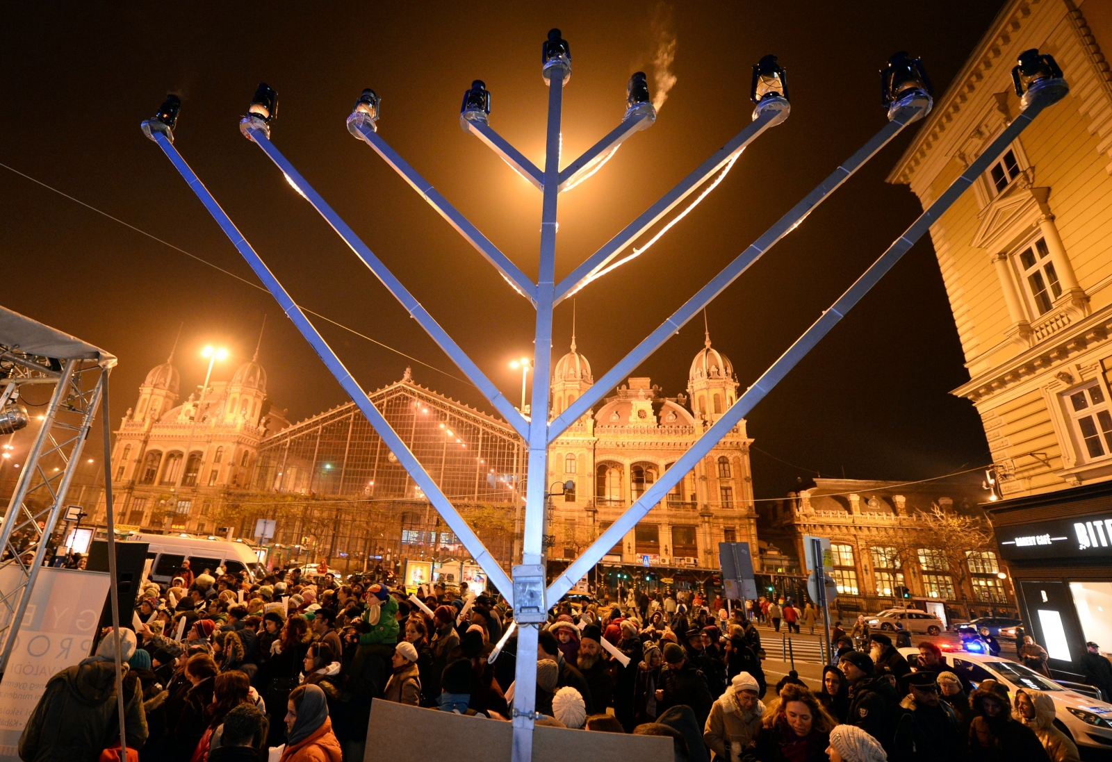 Hanukkah 2015 When does the Jewish Festival of Lights begin?