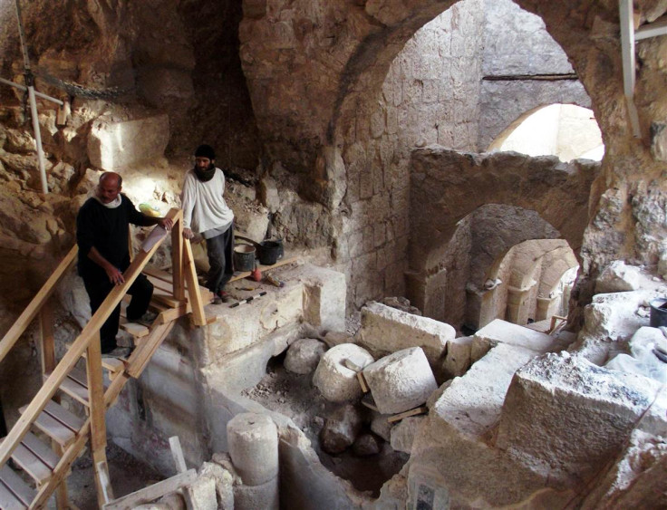 Palace entry complex discovered at Herodian Hilltop Palace by Hebrew University archaeologists