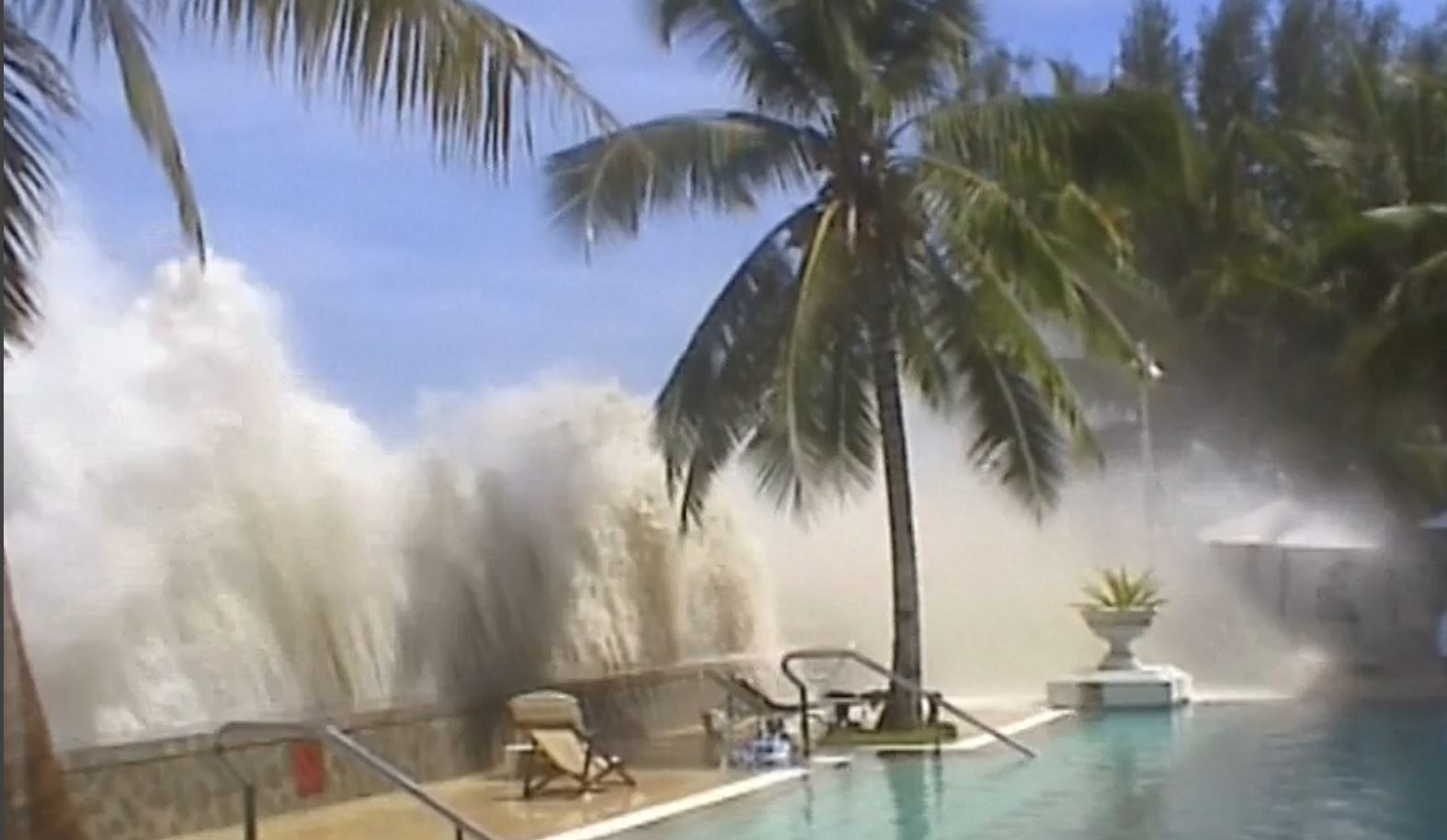 real tsunami footage