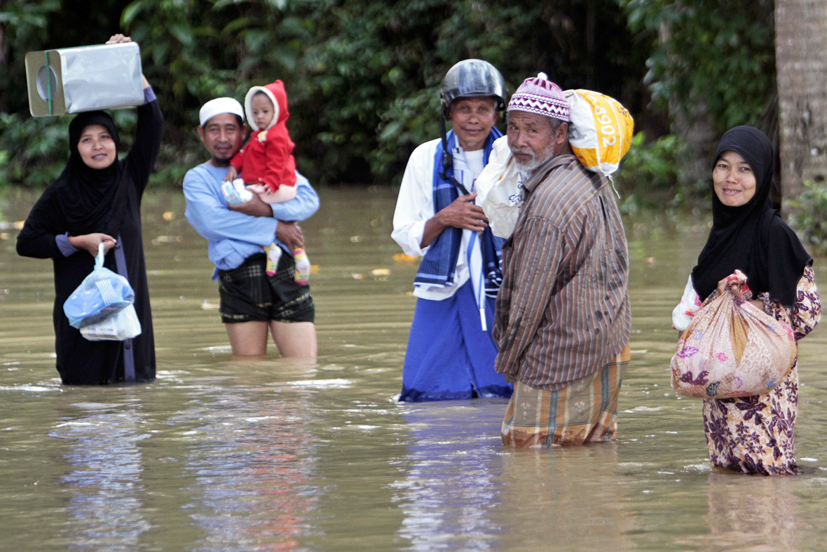 floods Thailand Malaysia