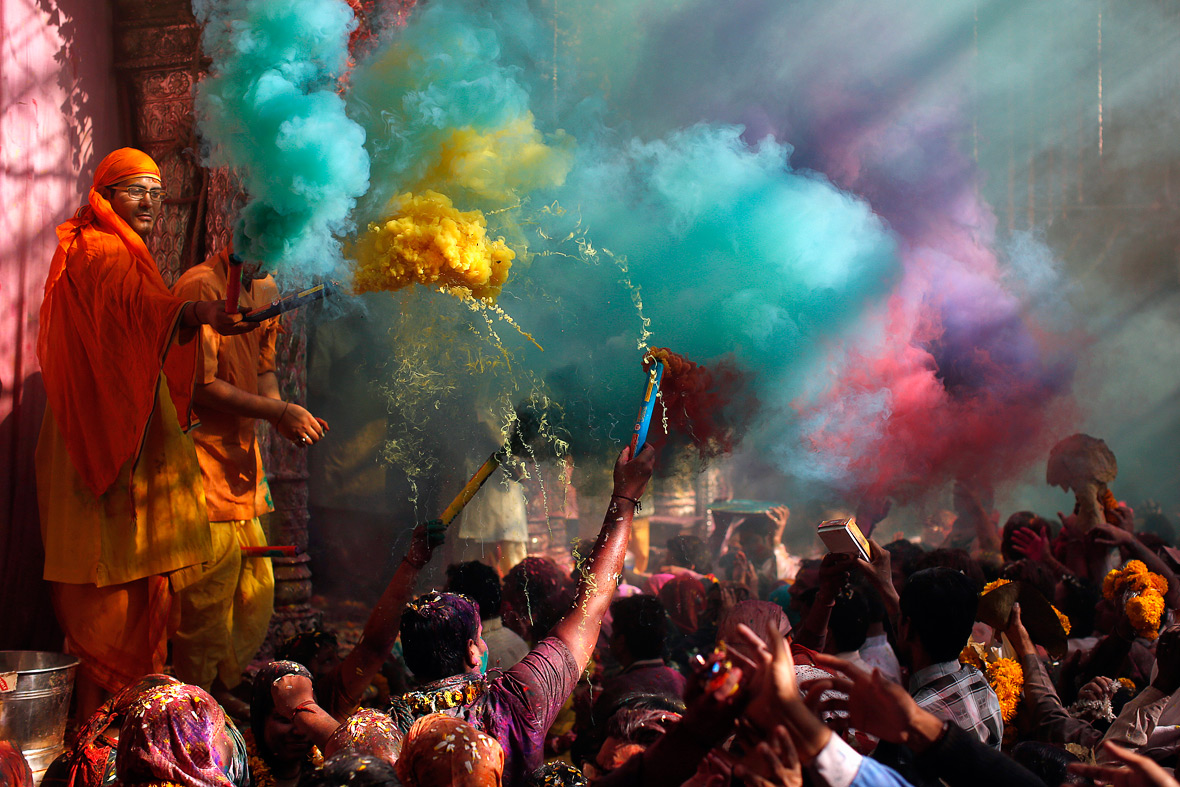 Holi 2015 – the Indian festival of colours: History, top quotes