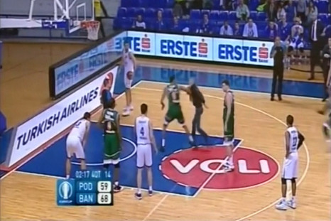 Basketball player punches invading fan during Eurocup game