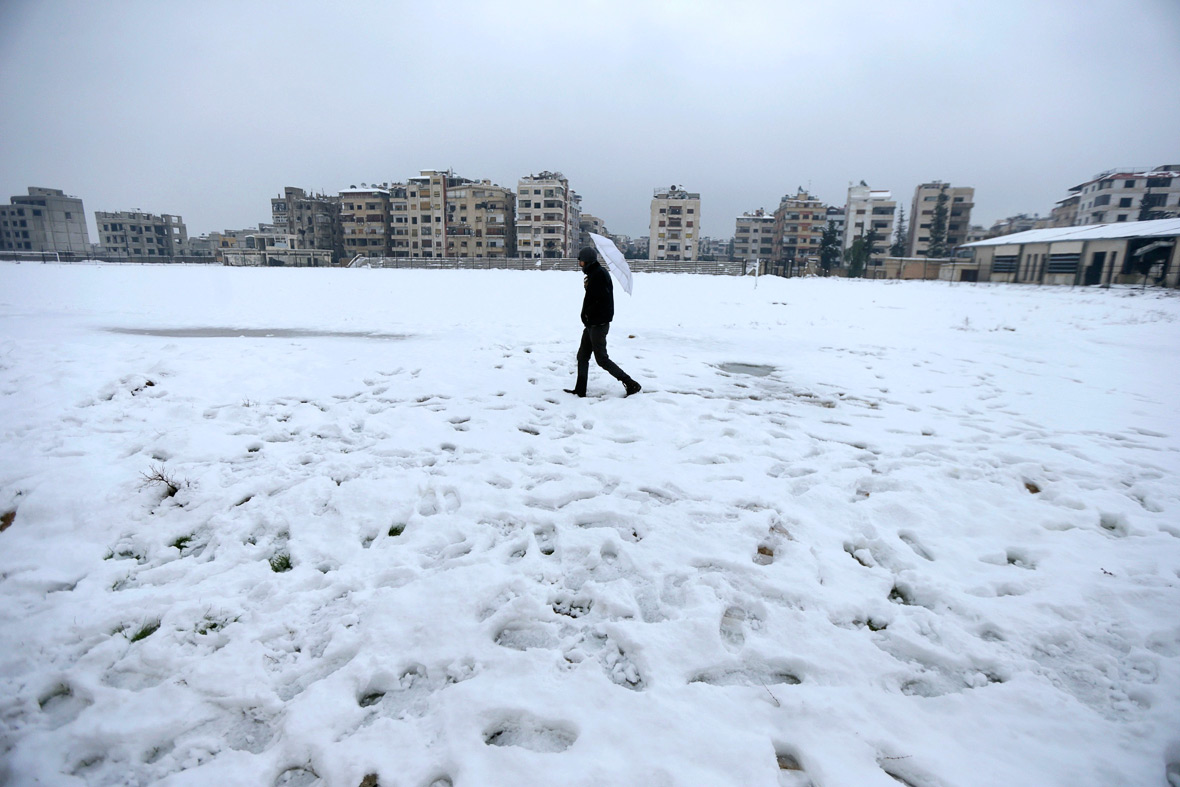 Middle East snow Syrian refugees face desperate situation in freezing
