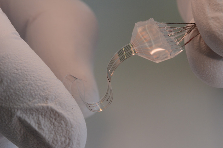 e-Dura: A flexible neuroprosthetic implant that can connect to the spinal cord without causing inflammation