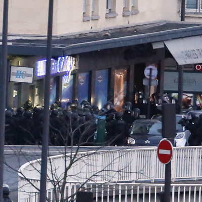 Paris grocery siege: French forces storm supermarket