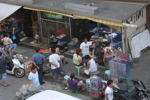 Manila's wide-ranging black market