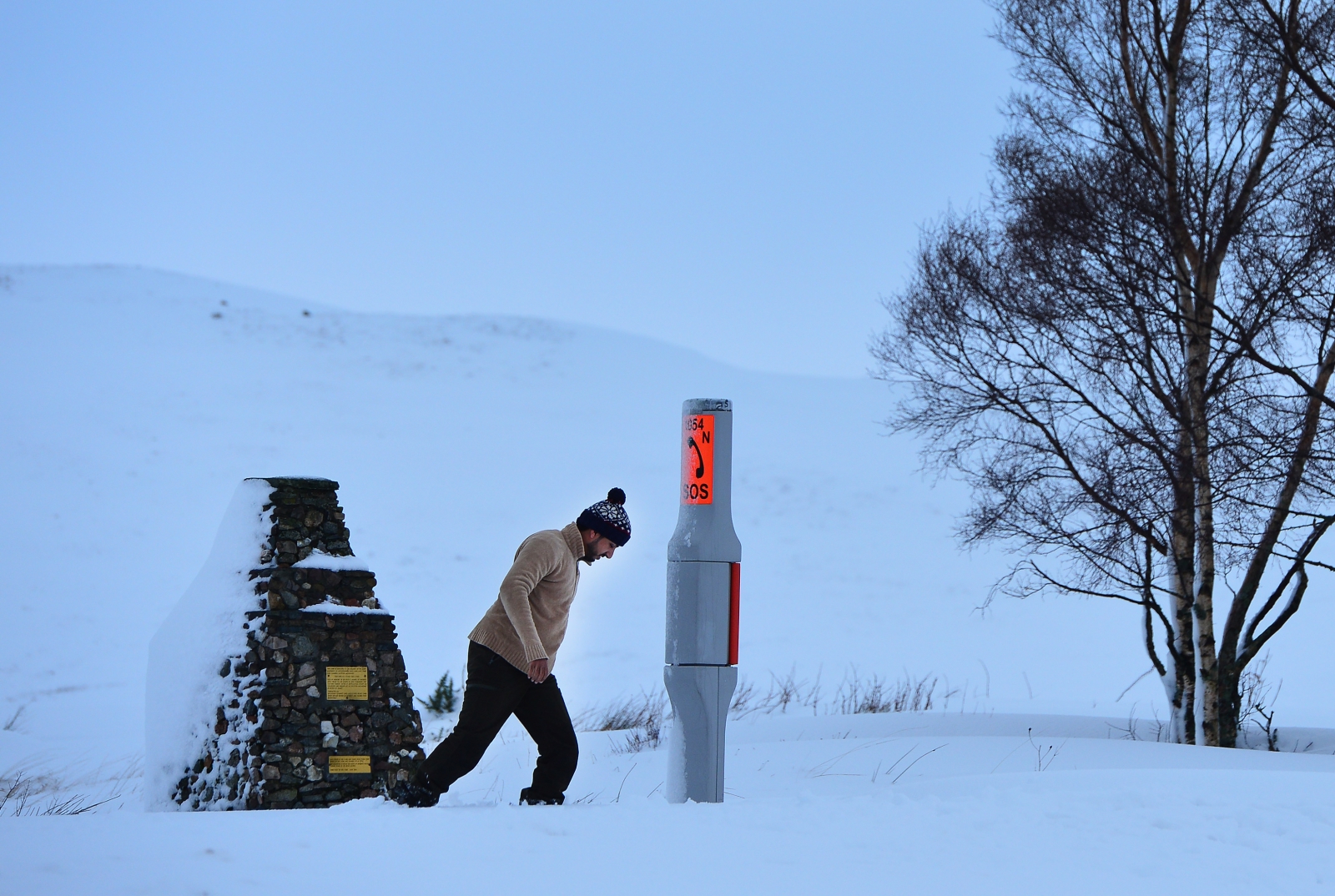 The Met Office has issued amber 'be prepared' warnings across central and southern Scotland as snow, ice and high winds bring Scotland to a stand still The Met Office has issued amber 'be prepared' warnings across central and southern Scotland as snow, ice and high winds bring Scotland to a stand still