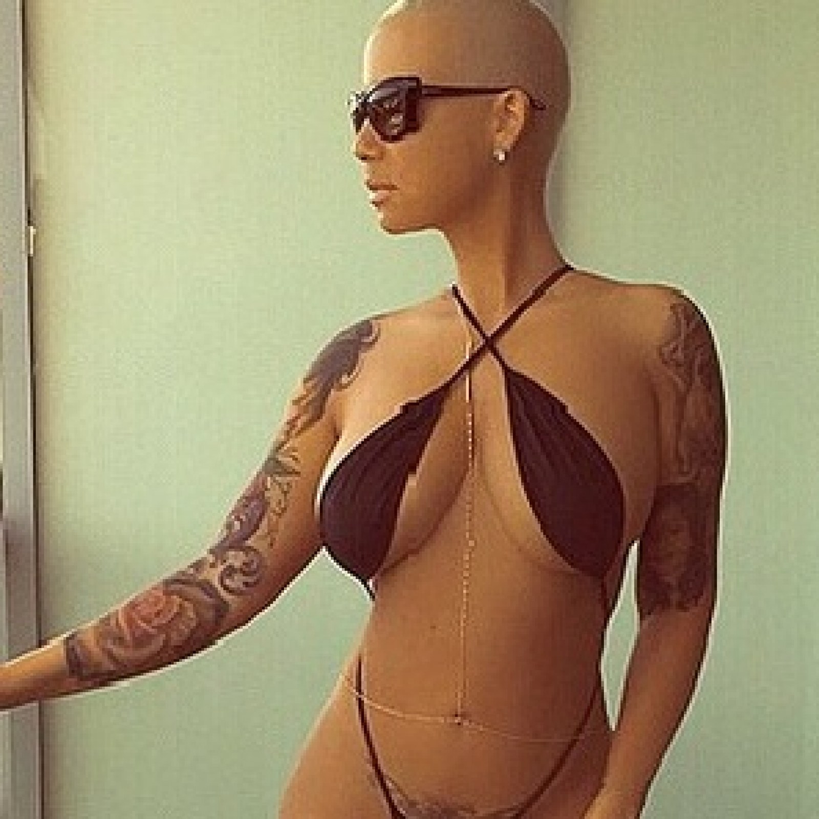 Amber Rose semi-nude Instagram photo to break the internet? Twitter users  give thumbs down to Wiz Khalifa's ex-wife