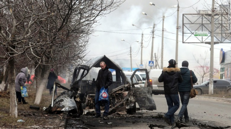 Driver’s dashboard camera captures moment of Mariupol shelling