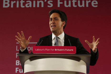 Britain's opposition Labour Party leader Ed Miliband gestures as launches his party's 2015 election campaign, at the Lowry Theatre in Salford, north west England January 5, 2015.