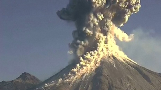 Mexico volcano eruption caught on camera | IBTimes UK