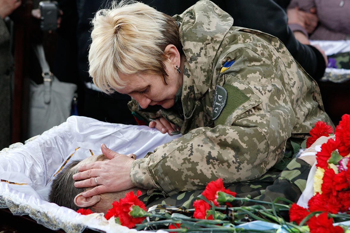 Ukraine Call for female citizens over 20 to join armed forces