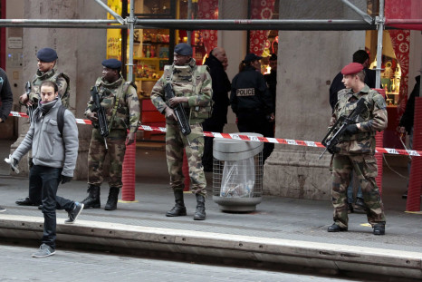 Nice: French soldiers guarding Jewish community centre injured by knife-wielding attacker