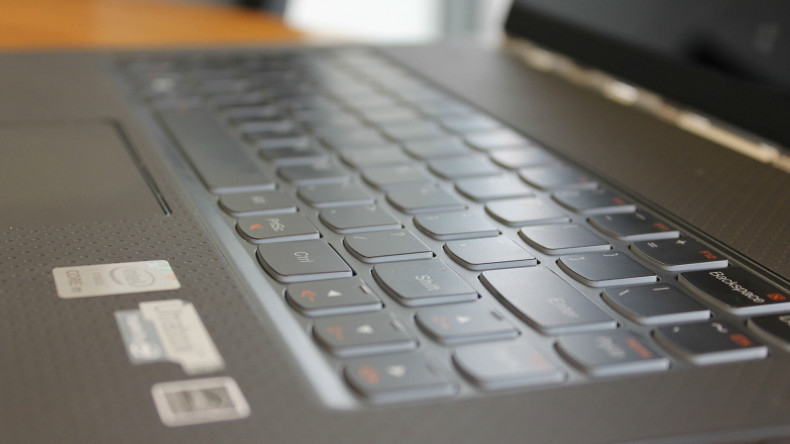 Lenovo Yoga 3 Pro Review keyboard