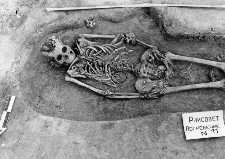 Oldest confirmed evidence of human twins and death during childbirth found in Siberia