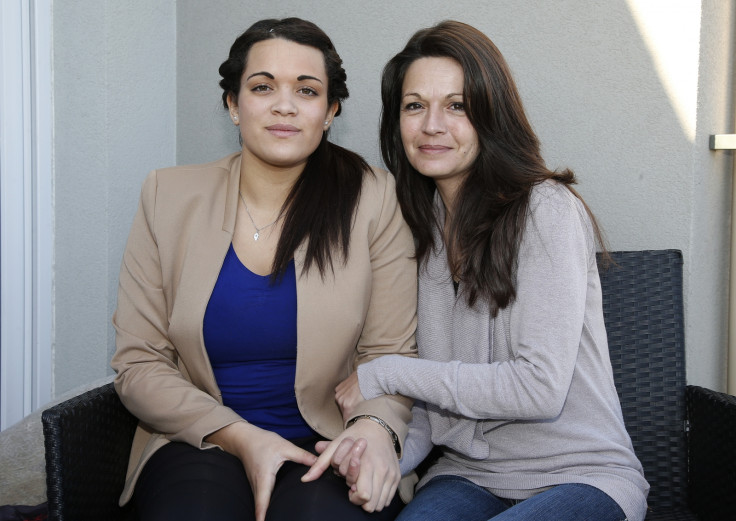 Manon Serrano, who was switched at birth and her mother Sophie Serrano
